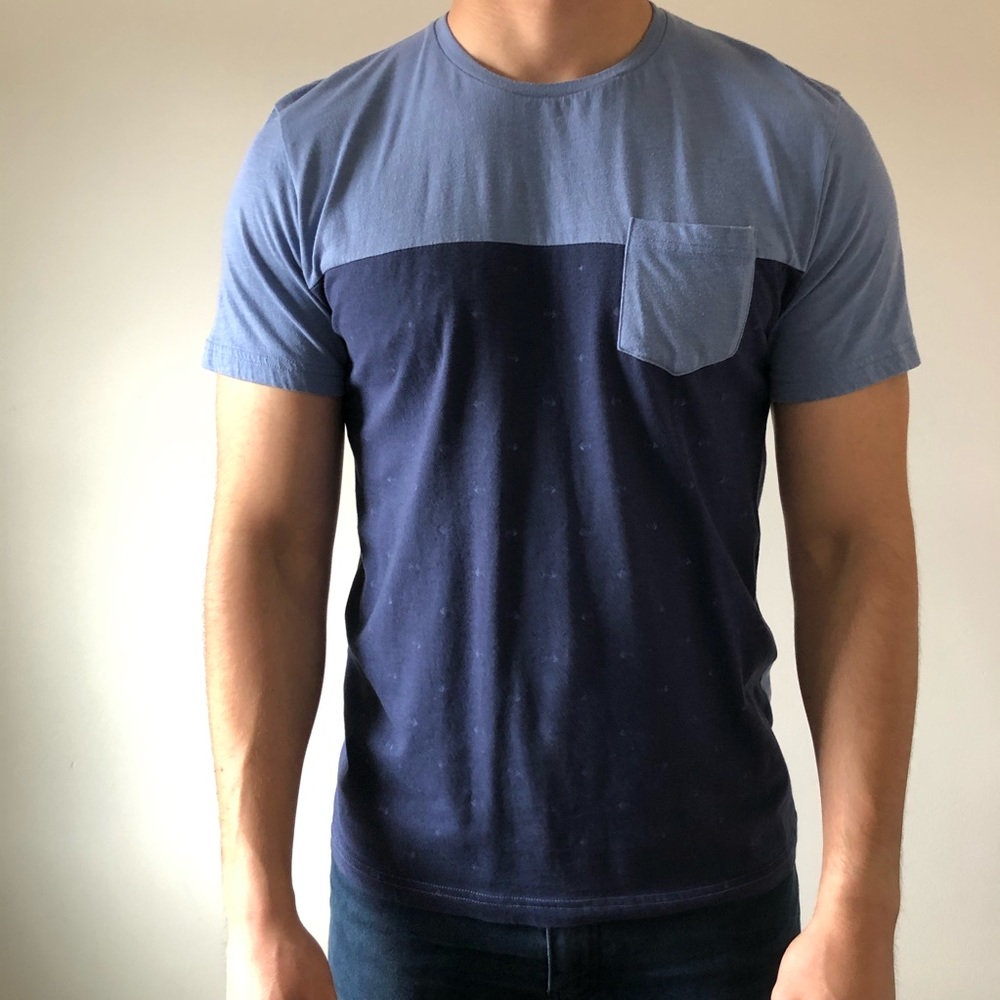 Blue pocket T-shirt